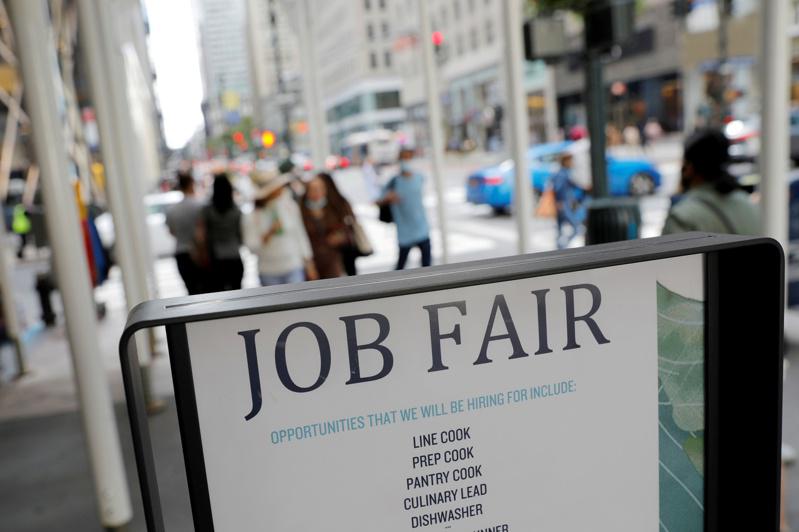 根據韋萊韜悅的新調查，美國企業界計劃明年為員工調薪4.6%。(路透)
