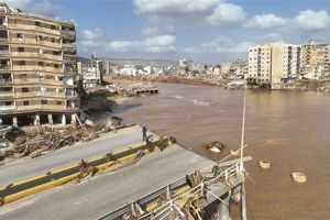 利比亞洪災料奪2萬命 災區無醫療只能收屍
