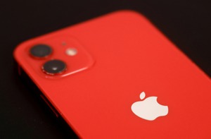 iPhone 12電磁波超標 法國禁售、FDA要查