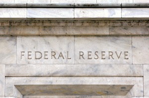 FT訪調經濟學家：Fed至少再升息1碼 降息要等明年Q3