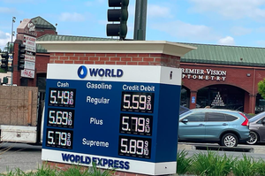 洛杉磯油價飆至每加侖近6元 比全美均價貴2元