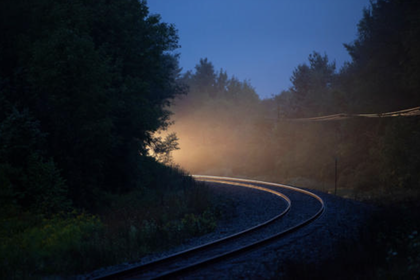不介意搭乘夜班車的人有福了，現在乘坐美國鐵路公司東北地區熱門路線的火車旅行比以往任何時候都要便宜。Getty Images
