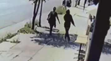 在洛杉矶市休曼橡林社区一名女性在街上行走时遭到陌生男子的攻击（Dojo Sushi）