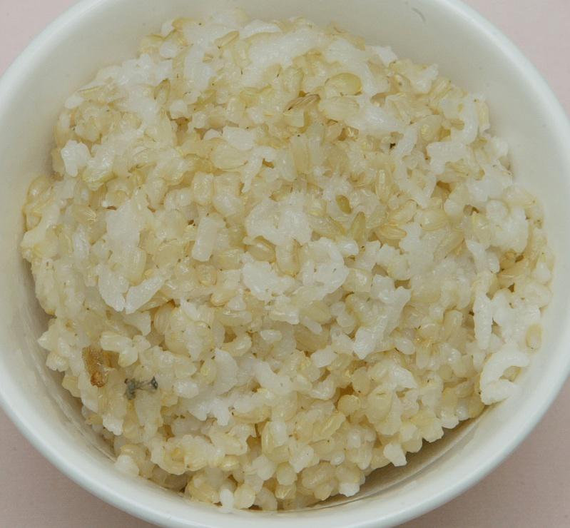 糙米飯中有所謂的「玄米多酚」，是含有數種多酚類成分的統稱，其中也包括穀維素與木酚...
