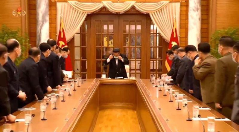 Kim Jong Un has also started wearing a mask.  (Taken from DPRK, Economic, Business and Cultural Intelligence of North Korea)