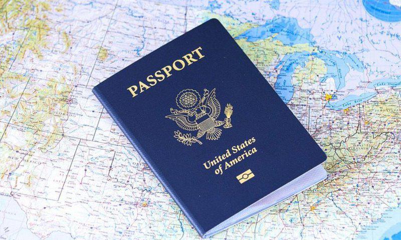 新調查發現，繳稅負荷重到讓四分之一住海外的美僑認真考慮放棄美國籍。(取材自推特)