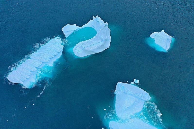 葛望平和团队造访格陵兰，用亲眼见证全球暖化对当地造成的冲击。 （欧莱德提供）