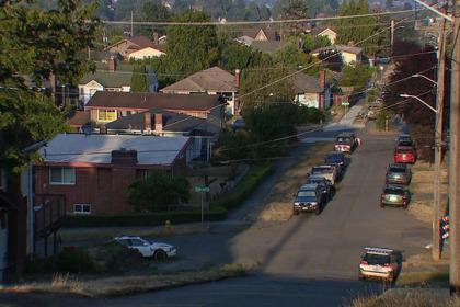 西雅圖南部地區近來已發生至少14起暴力入室搶案，受害者都是亞裔家庭。（電視新聞截圖）