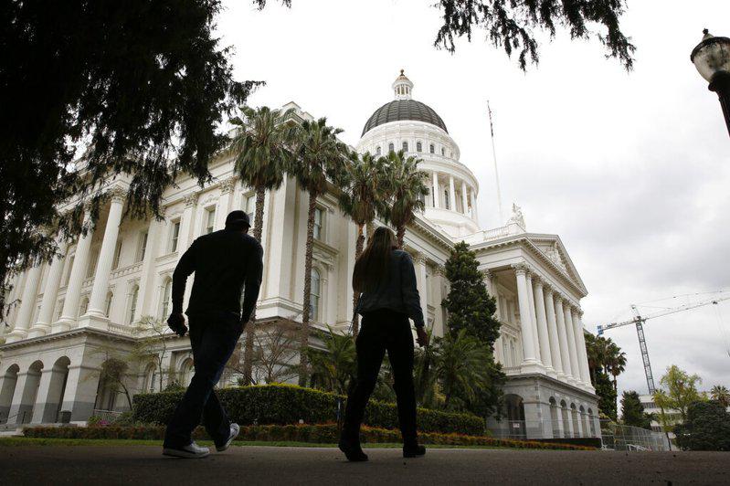 等待許久，加州議員終於通過讓議會工作者組建工會的法案。（美聯社）