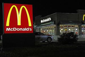 麥當勞日前向美聯社證實，計畫要在2032年前取消美國境內餐廳的自助飲料吧。美聯社