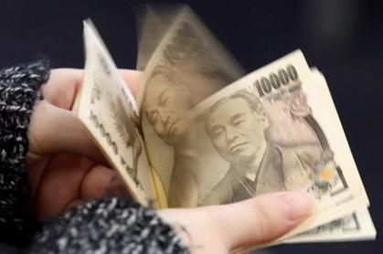 「日圓先生」榊原英資表示，日本政府可能會在日圓兌美元匯率跌破150時就進場干預。（路透）